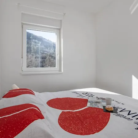 Seafront Villa Andrijana - Happy Rentals Plomin Exterior photo
