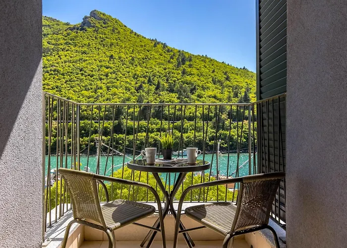 Seafront Villa Andrijana - Happy Rentals