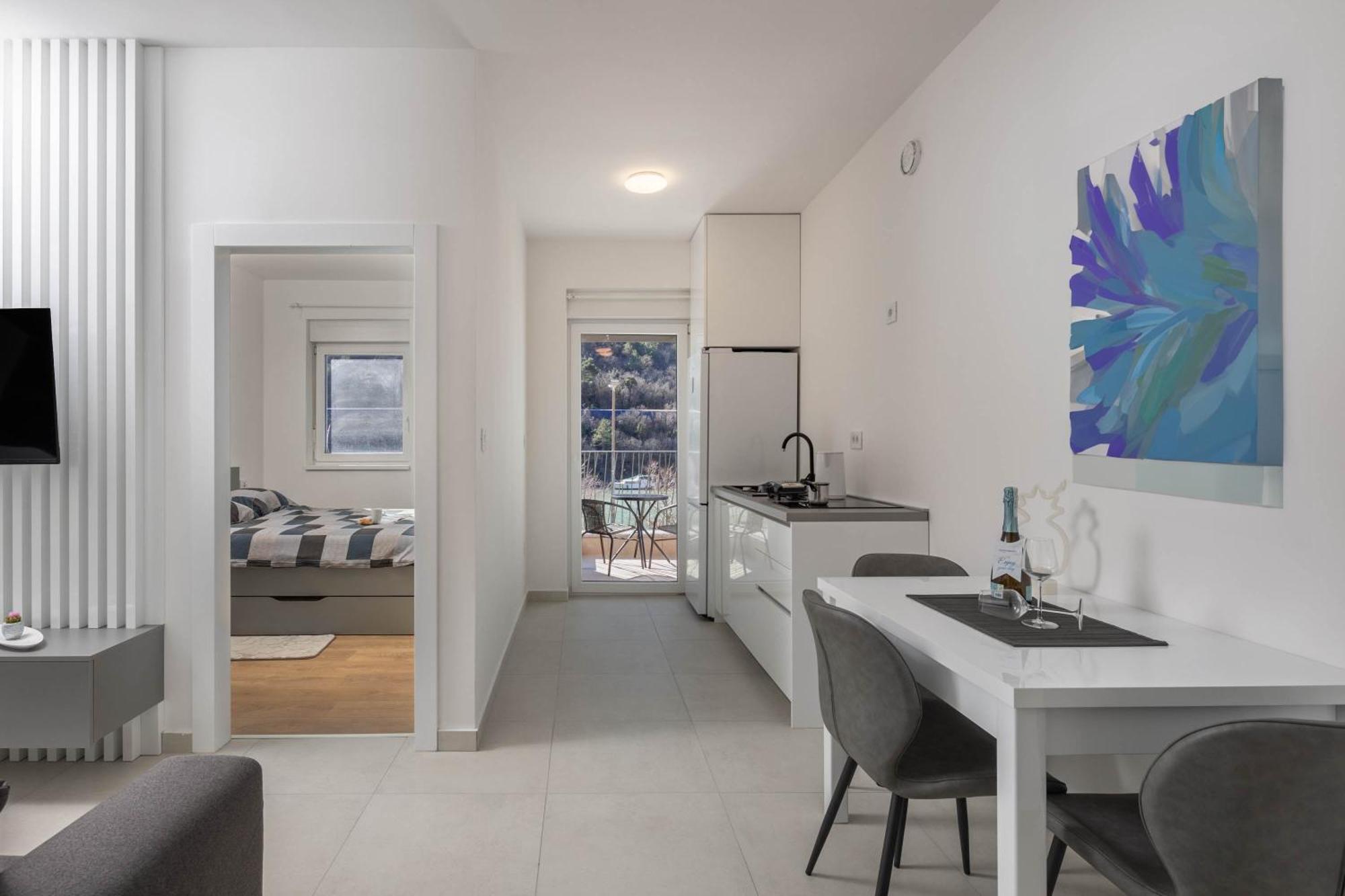 Seafront Andrijana - Happy Apartment Plomin