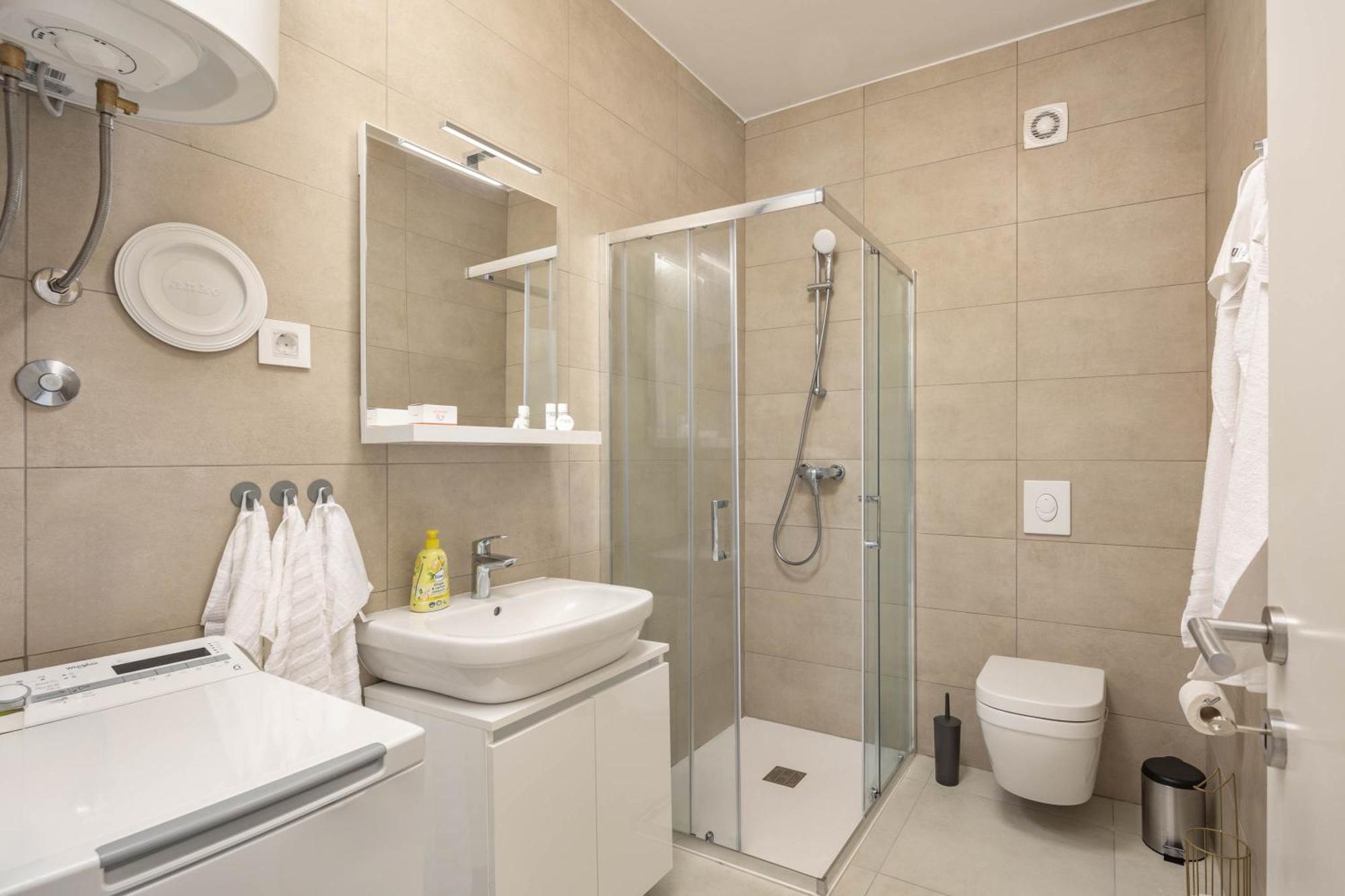 Seafront Andrijana - Happy Apartment