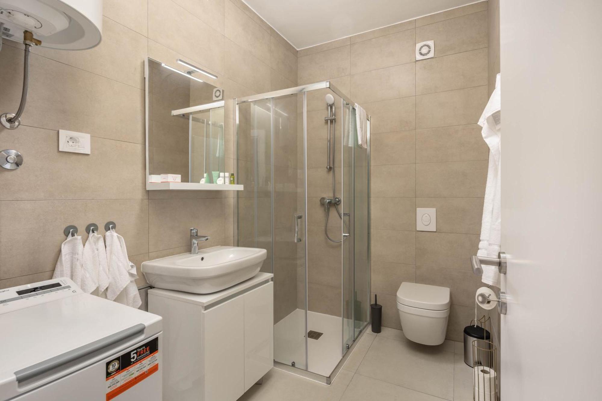 Apartment Seafront Andrijana - Happy Plomin