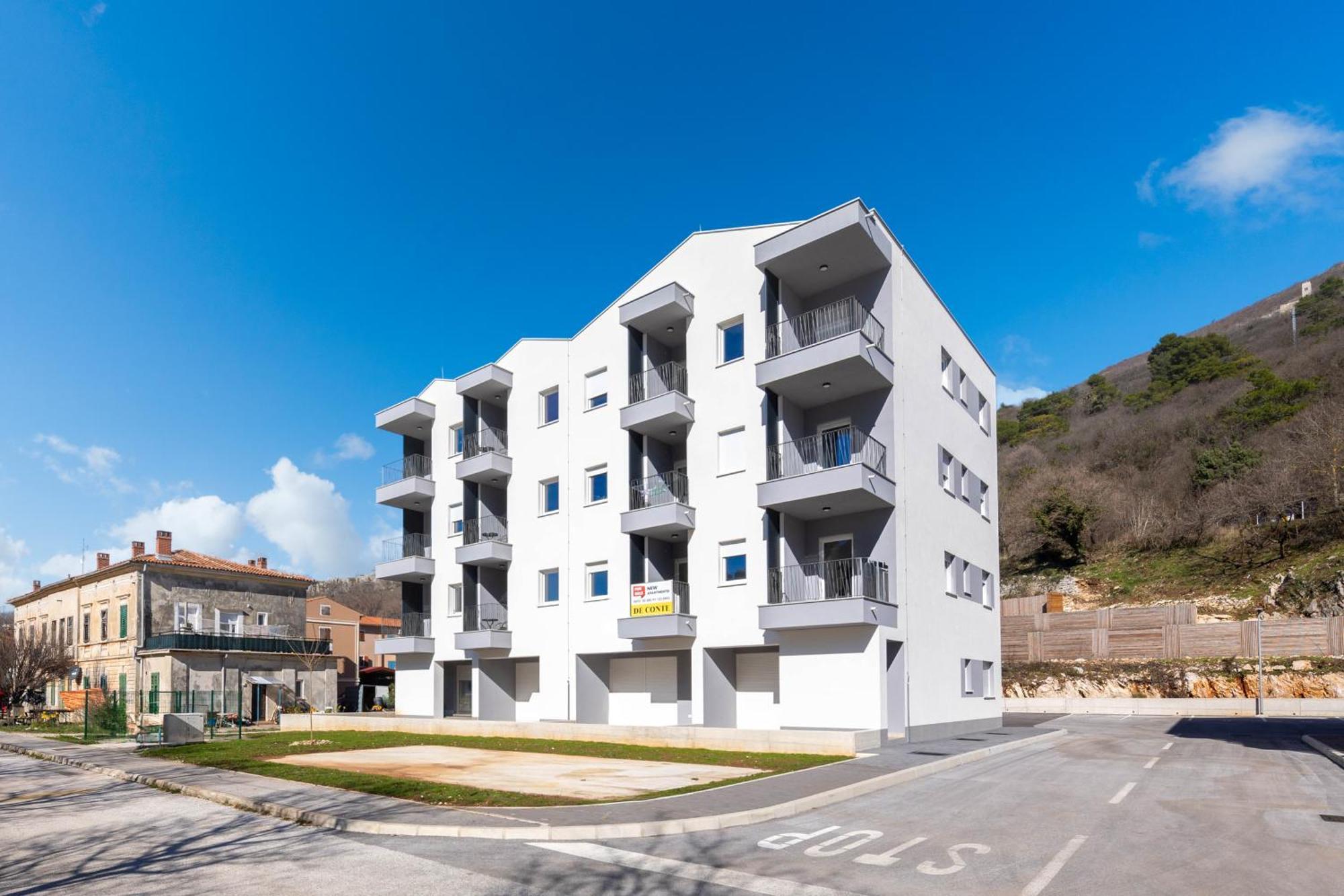 Seafront Andrijana - Happy Apartment Plomin