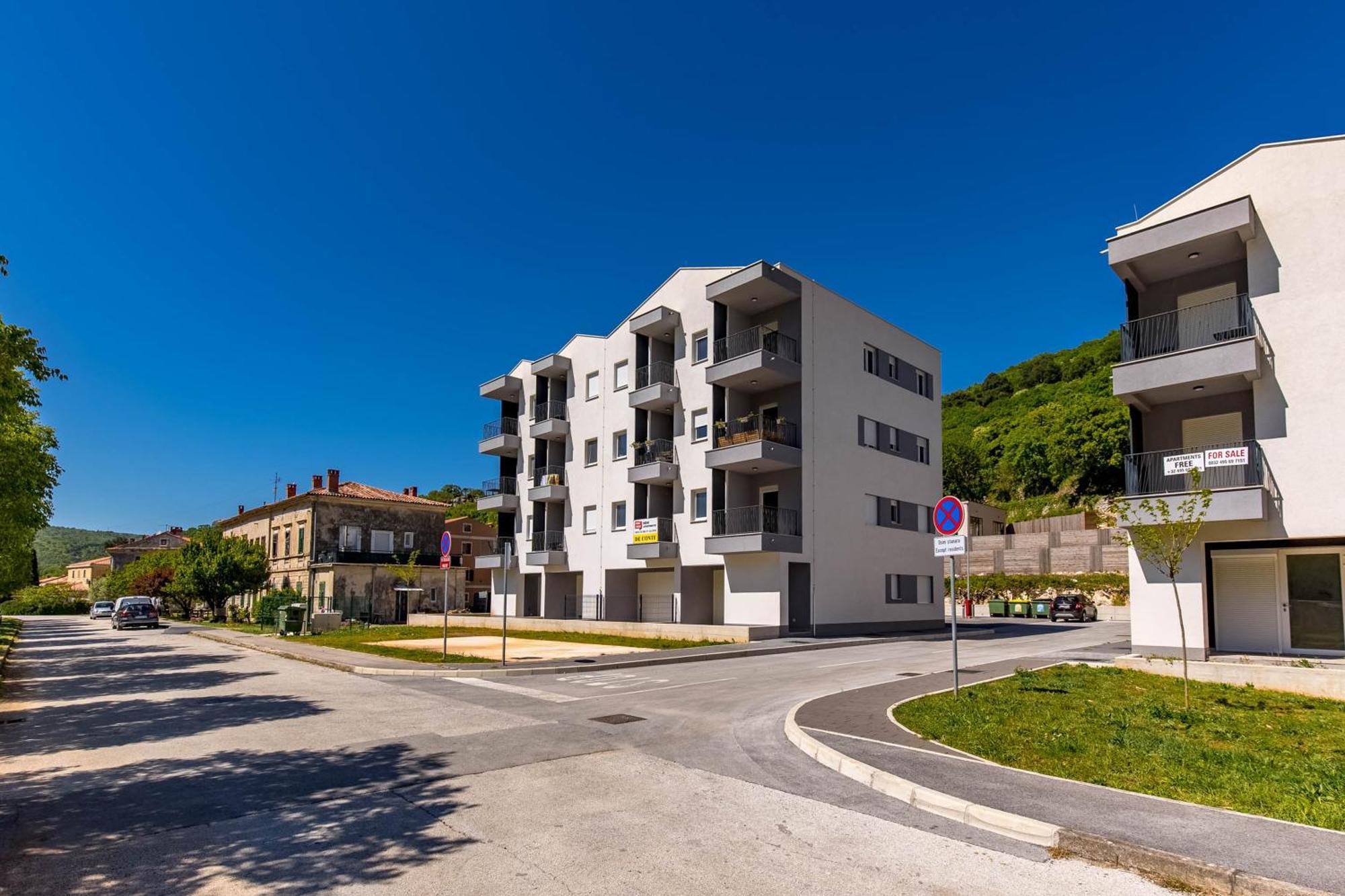 Seafront Andrijana - Happy Apartment Plomin